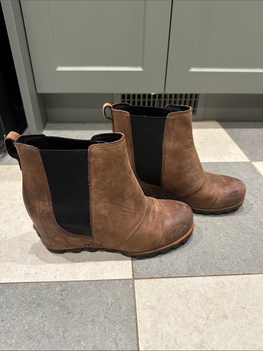 Sorel Brown Leather Chelsea Booties